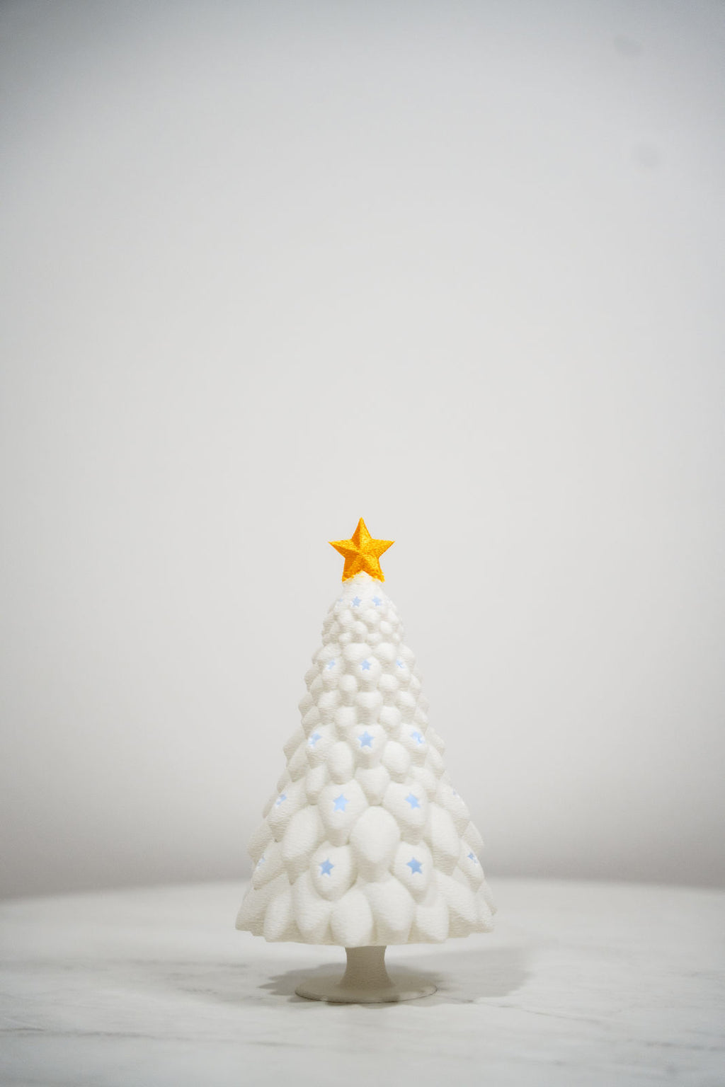 3er Set mit Weihnachtsmann, Schneemann (personalisierbares Schild) & LED-Teelichtbaum