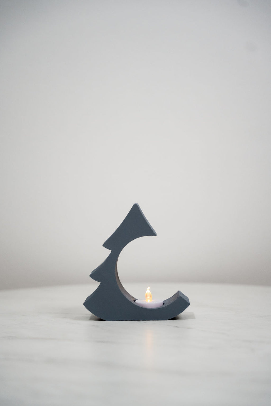 Modernes Weihnachtsbaum-Teelichthalter – inkl. LED-Teelichter