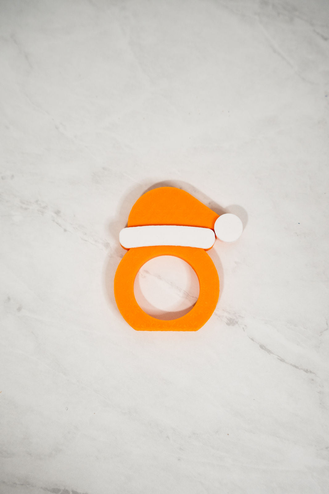 Festlicher Serviettenhalter im Weihnachtsmann-Design. Nachhaltig, dekorativ und perfekt für die Weihnachtstafel!