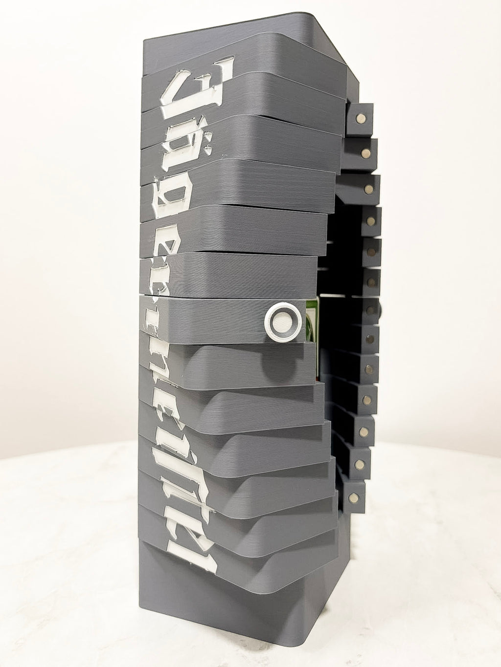 Premium Geschenkbox für Jägermeister – optional mit Beleuchtung & Personalisierung